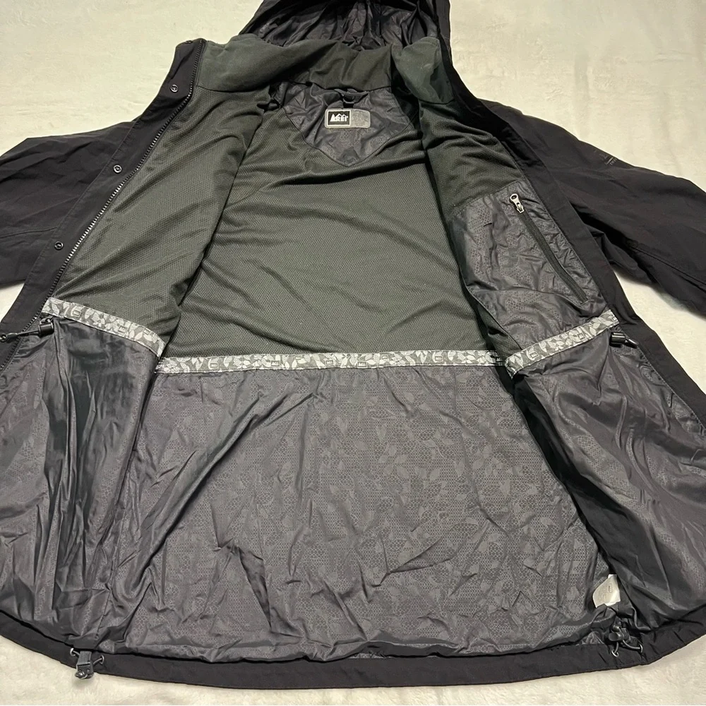 REI Belltown Women’s Rain Jacket Size Small - Picture 2 of 8